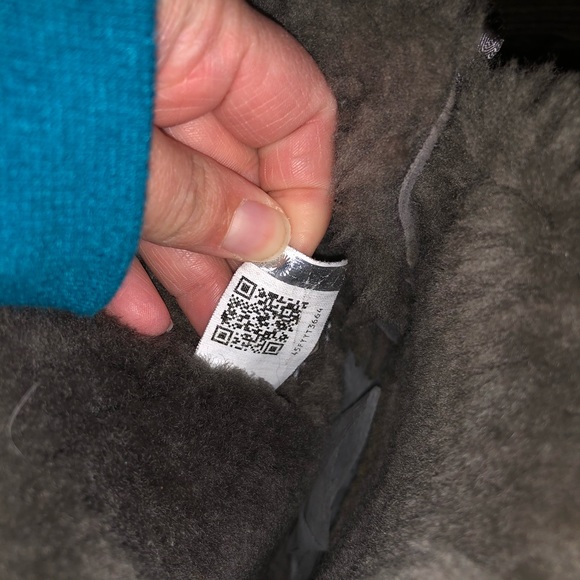 Gray bailey bow ugg boots - Picture 7 of 7